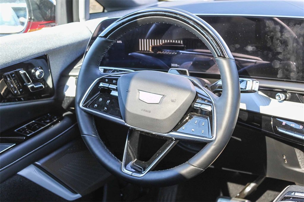 Used 2025 Cadillac Optiq Sport 2 w/ LPO, Floor Liner Package image 19