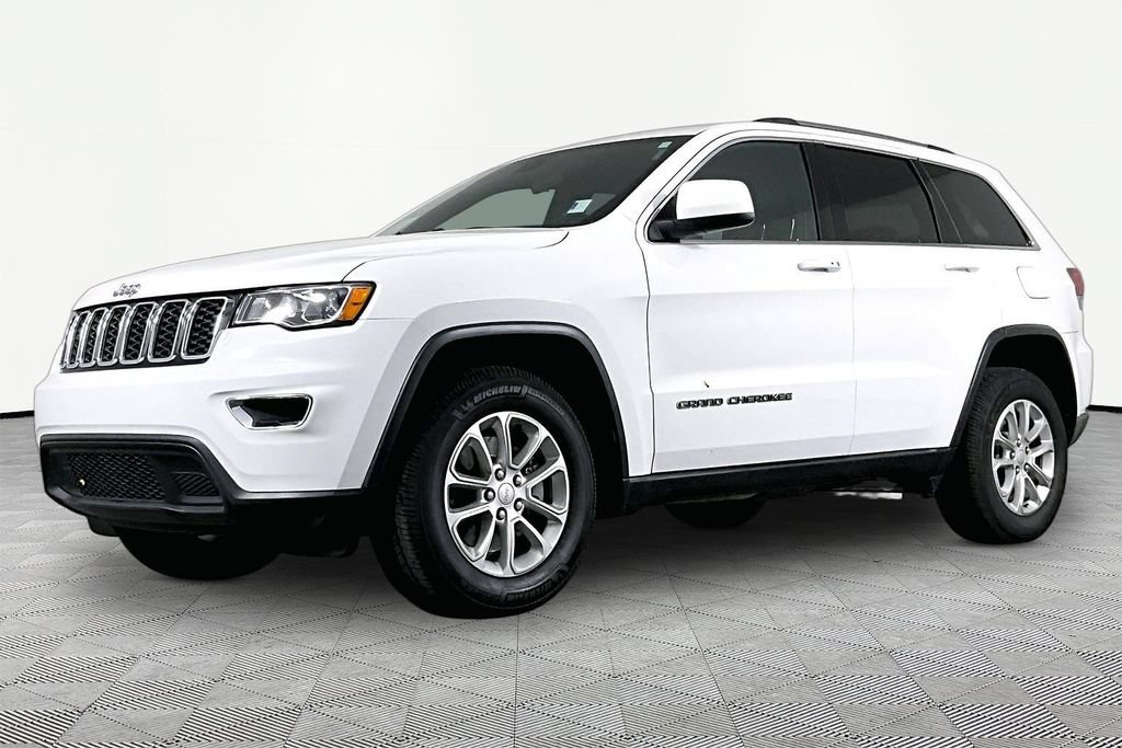 Used 2021 Jeep Grand Cherokee Laredo AWD/4WD image 1