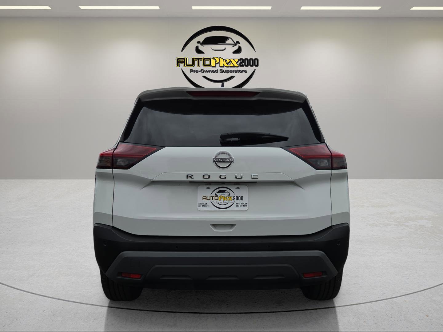 Used 2023 Nissan Rogue S FWD image 6