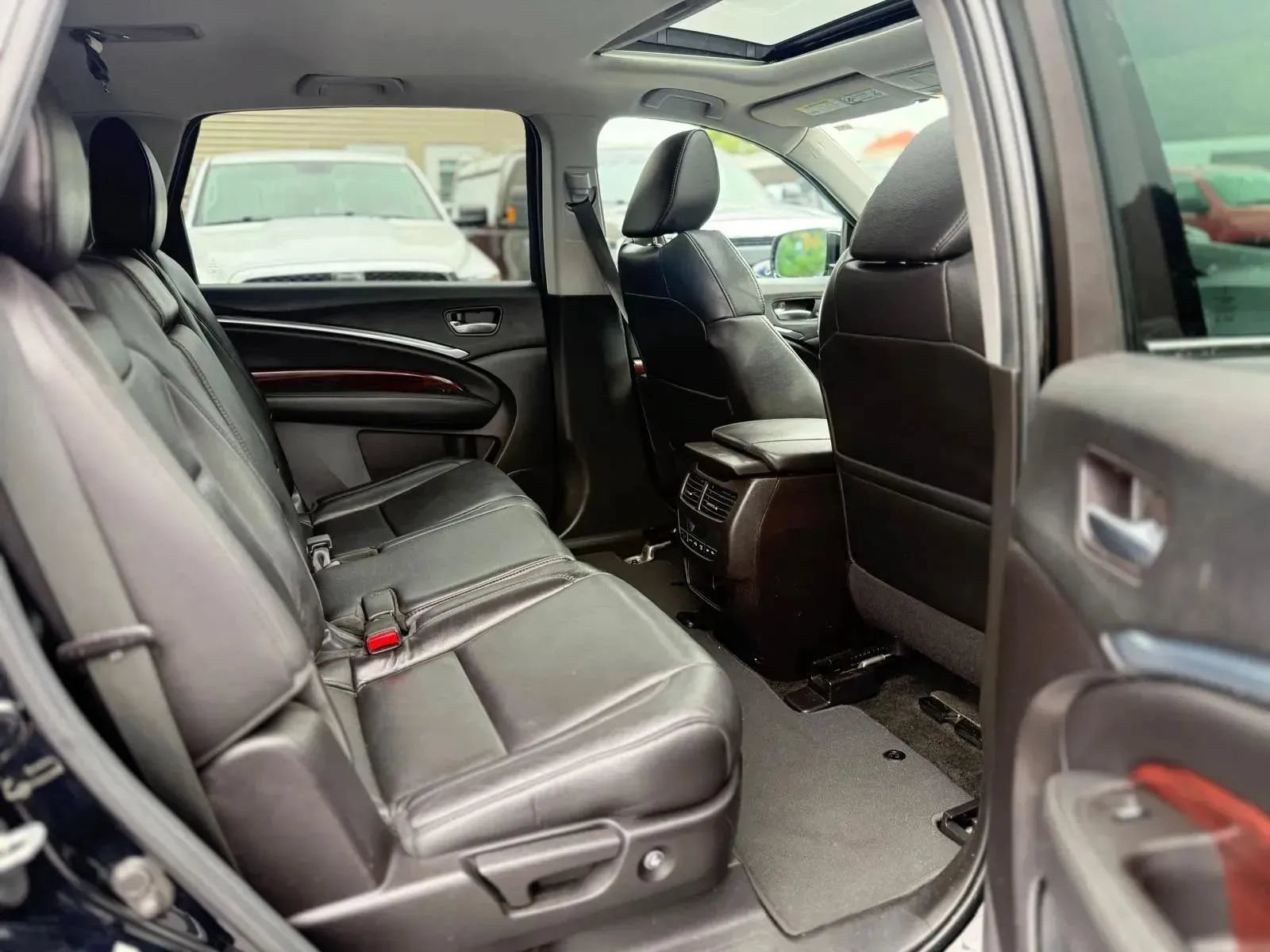 Used 2015 Acura MDX w/ Technology Package AWD/4WD image 27