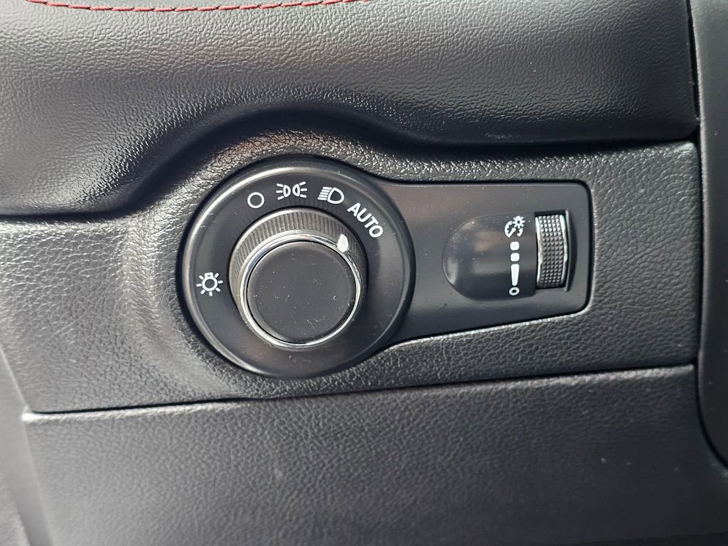 Used 2024 Dodge Durango GT image 14