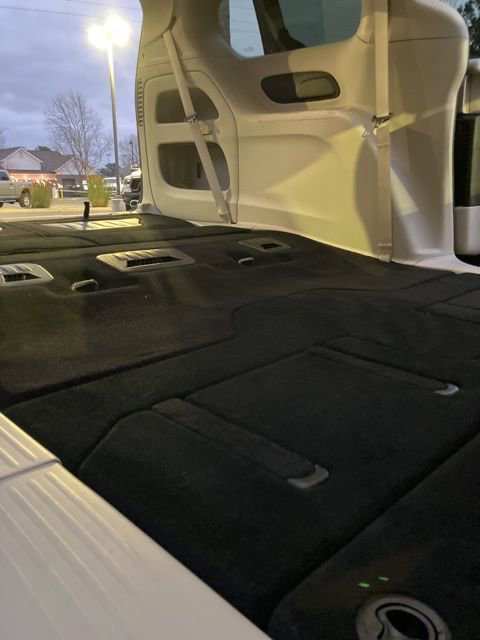 Used 2023 Chrysler Pacifica Touring-L image 23