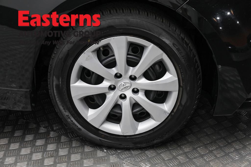 Used 2023 Toyota Corolla LE image 30