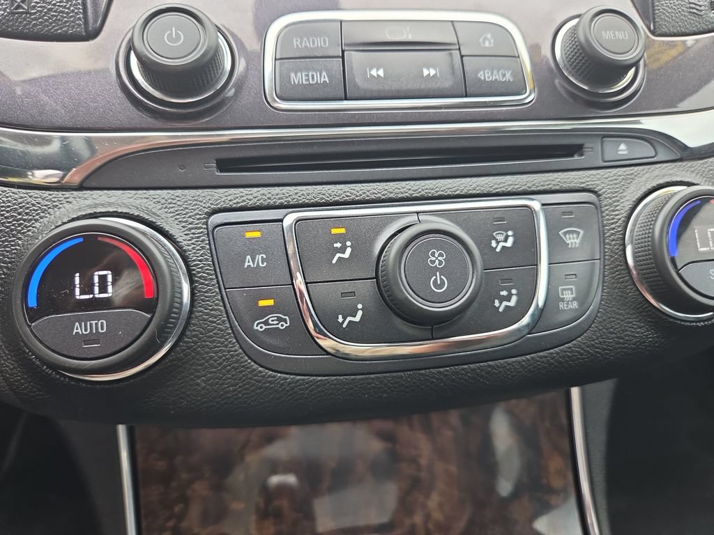 Certified 2014 Chevrolet Impala LT w/ Convenience Package FWD image 22