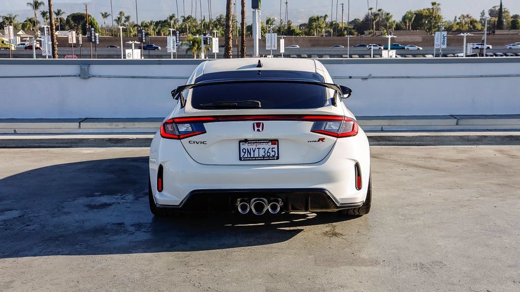 Used 2025 Honda Civic Type R image 8