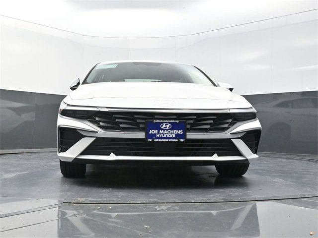 New 2026 Hyundai Elantra Limited image 33