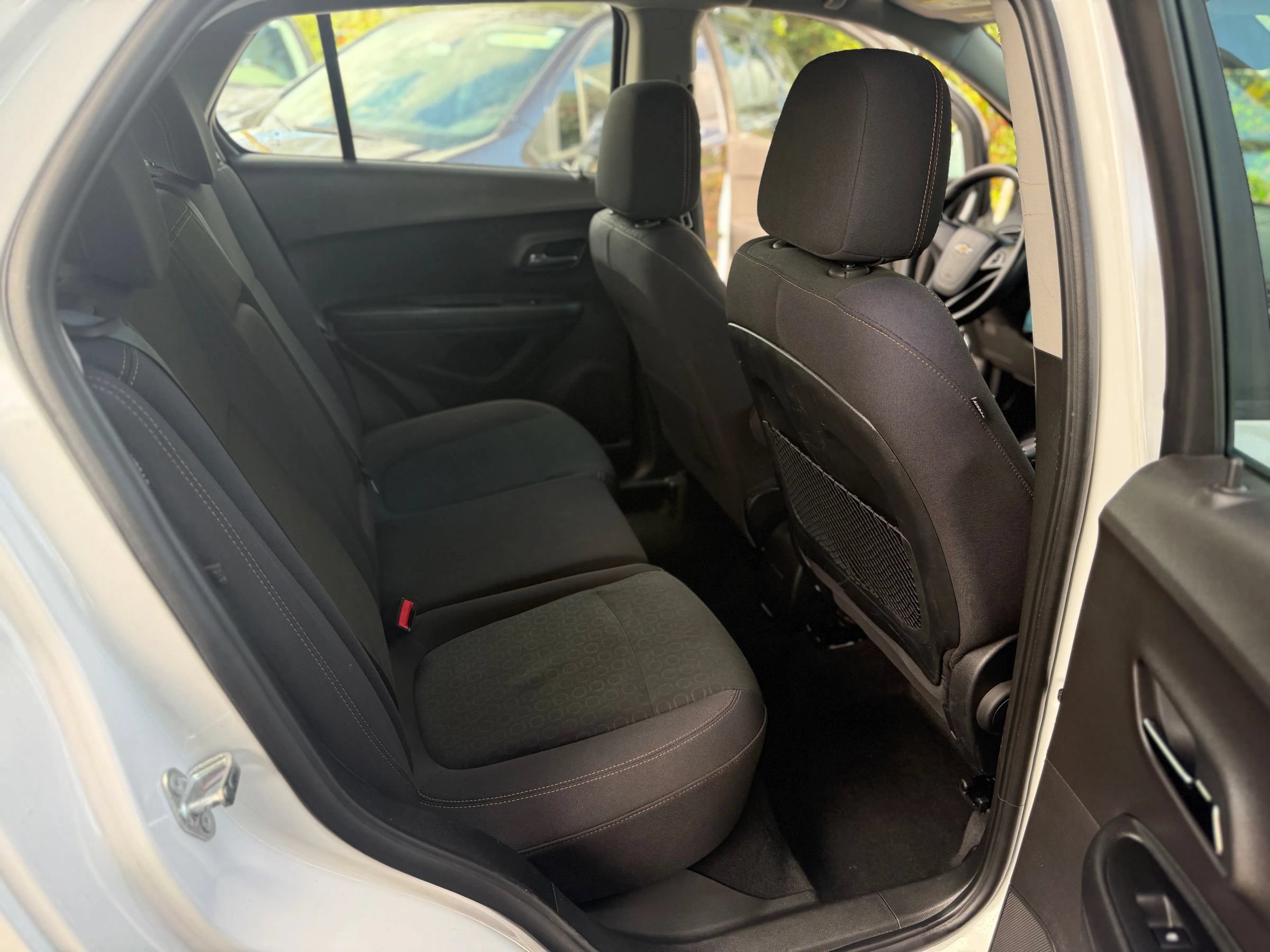 Used 2017 Chevrolet Trax LS AWD/4WD image 11