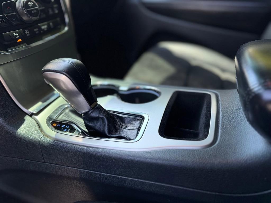 Used 2017 Jeep Grand Cherokee Altitude AWD/4WD image 18