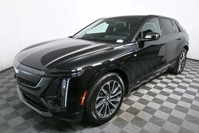 New 2026 Cadillac Lyriq Premium Sport image 33
