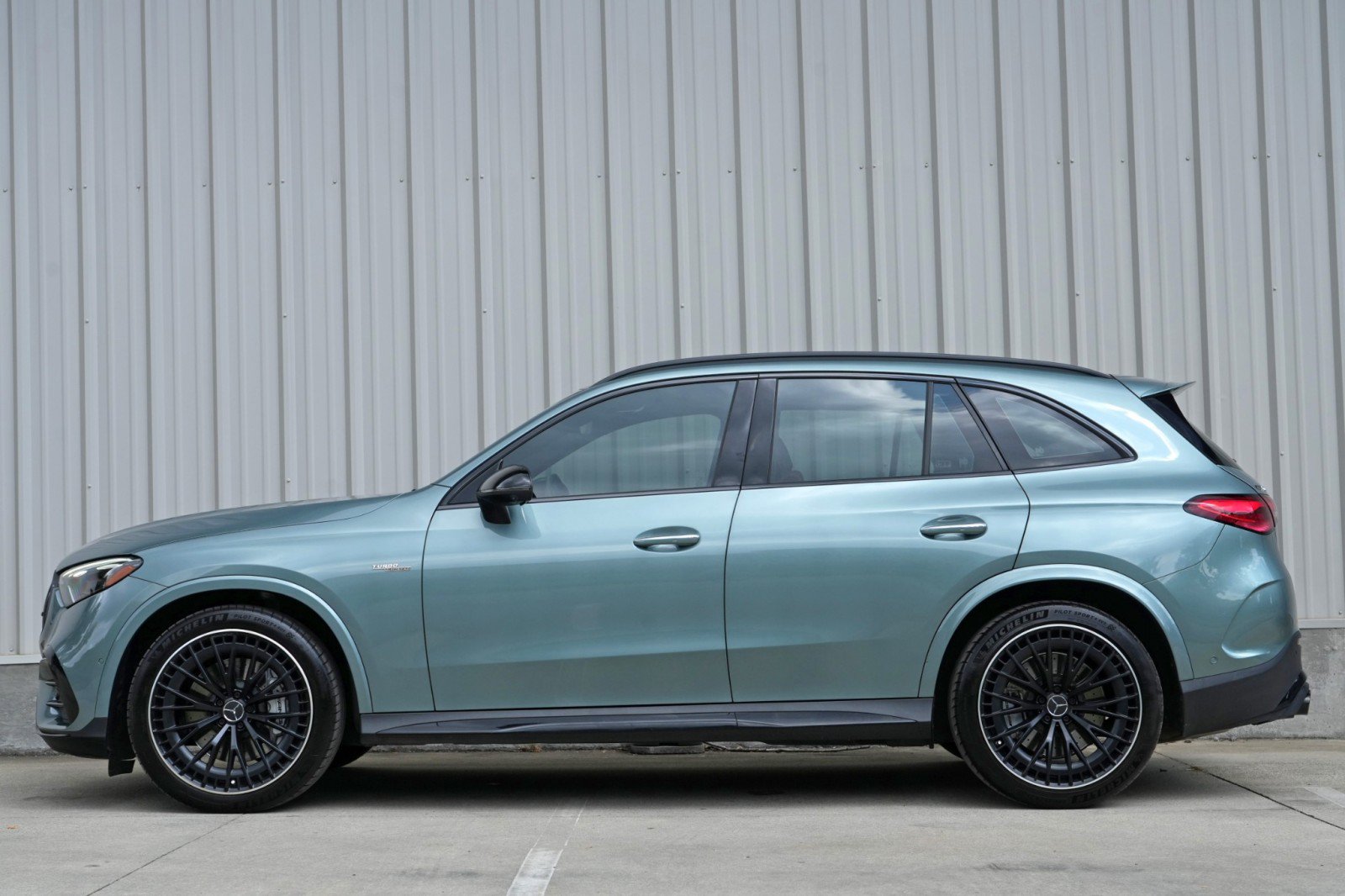 Used 2025 Mercedes-Benz GLC 43 AMG 4MATIC image 9