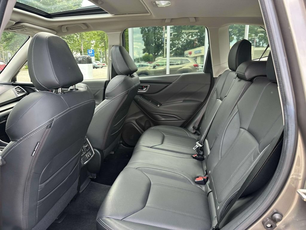 Used 2020 Subaru Forester Limited AWD/4WD image 9