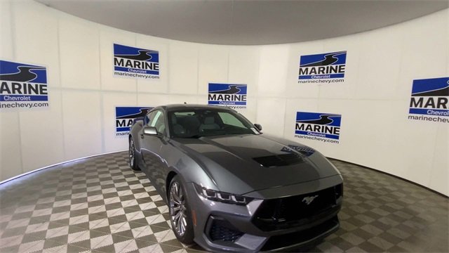 Used 2024 Ford Mustang GT Premium image 4