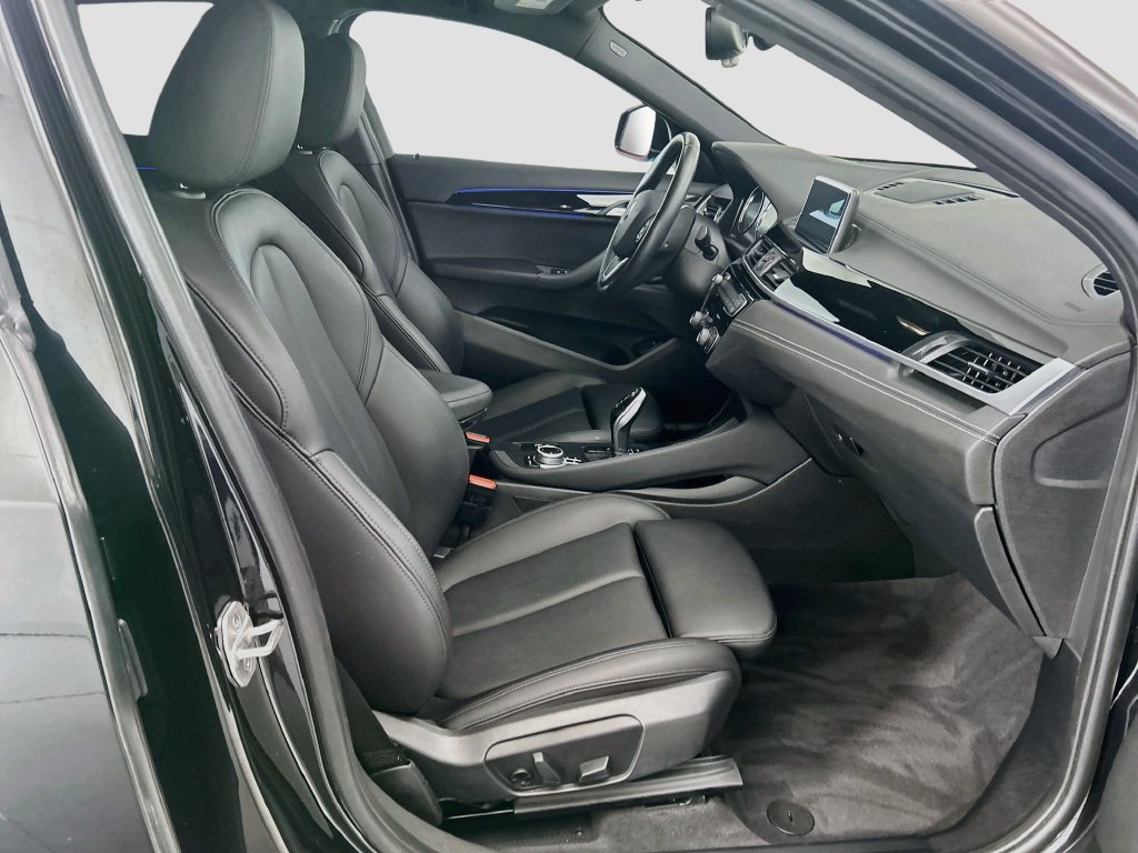 Used 2021 BMW X2 sDrive28i w/ Convenience Package FWD image 19