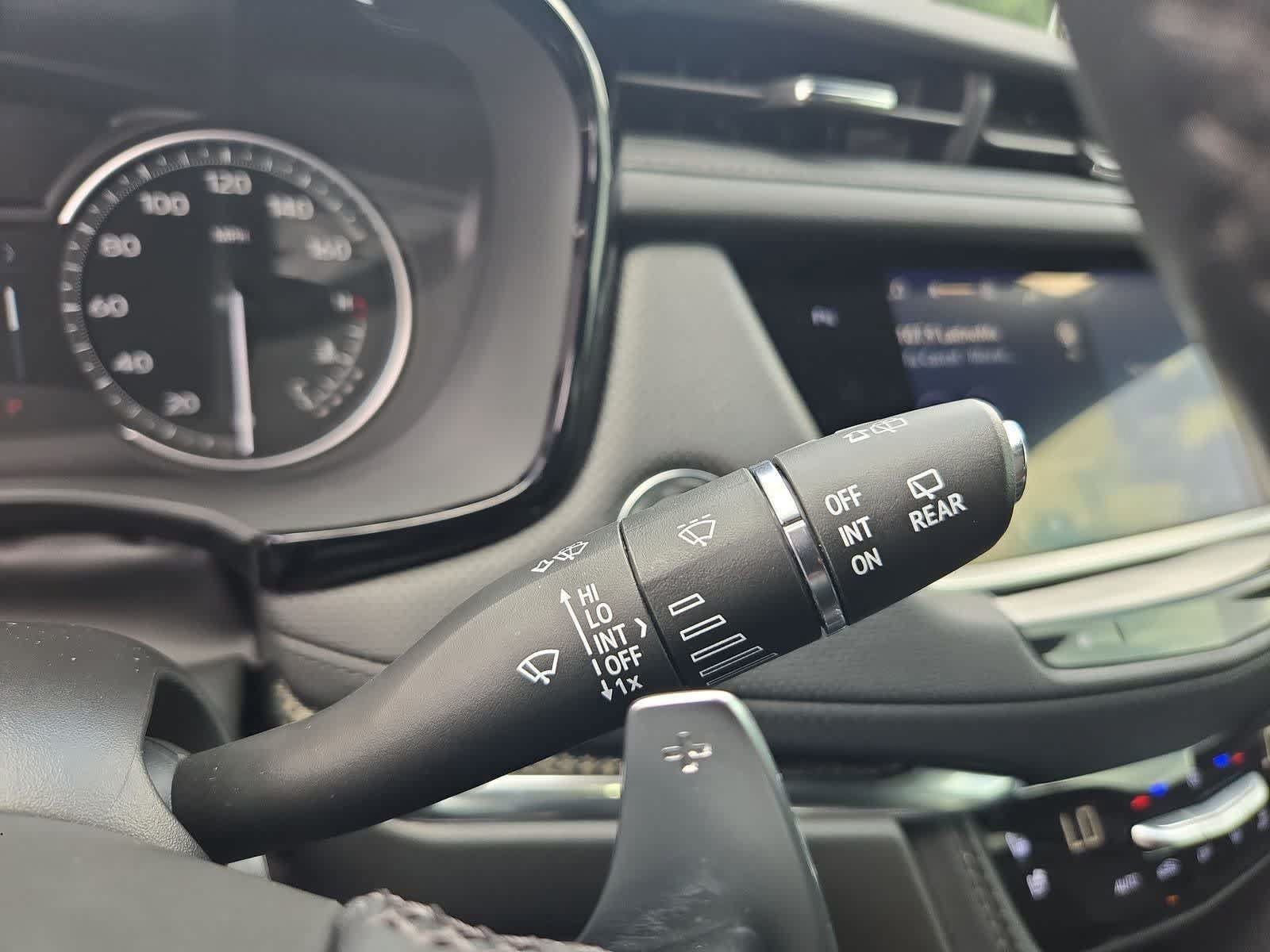 Used 2024 Cadillac XT5 Sportv AWD/4WD image 25