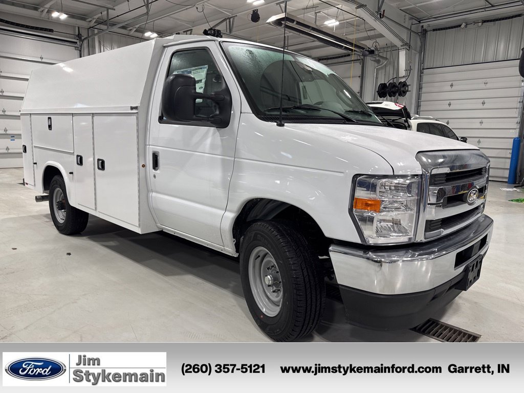 New 2026 Ford E-350 and Econoline 350 Super Duty w/ Power Equipment Group RWD image 12