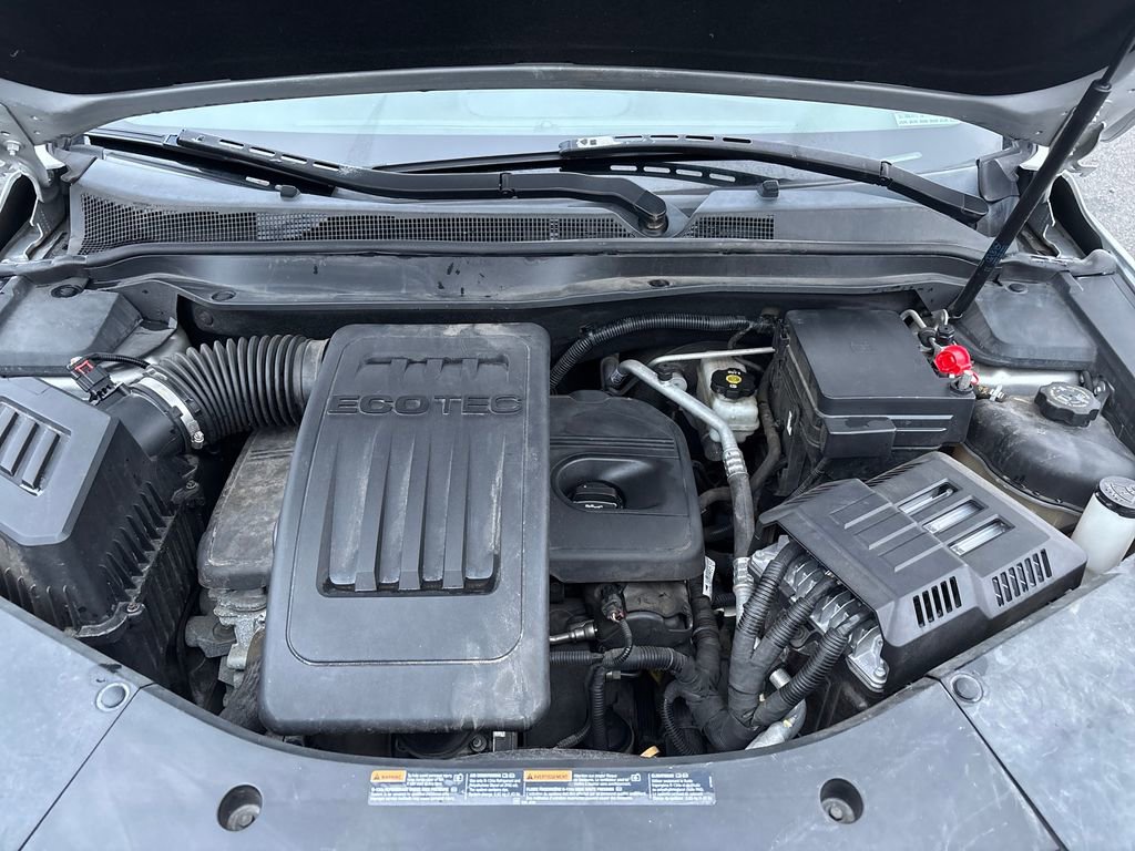 Used 2017 Chevrolet Equinox L image 10