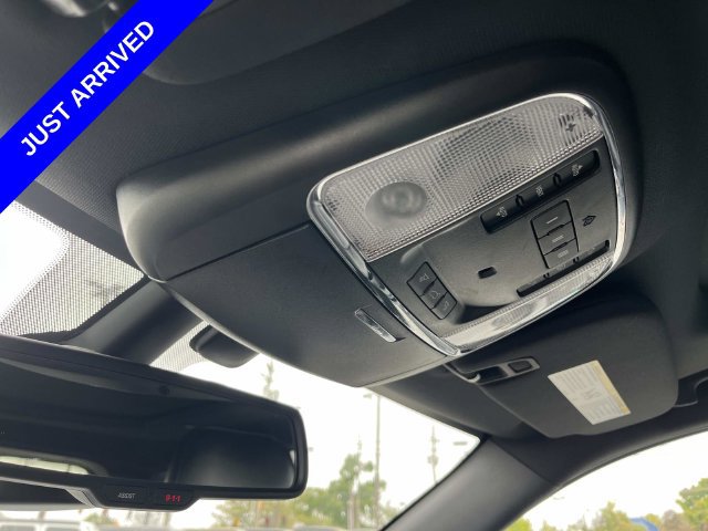 Used 2016 Jeep Grand Cherokee Overland AWD/4WD image 36