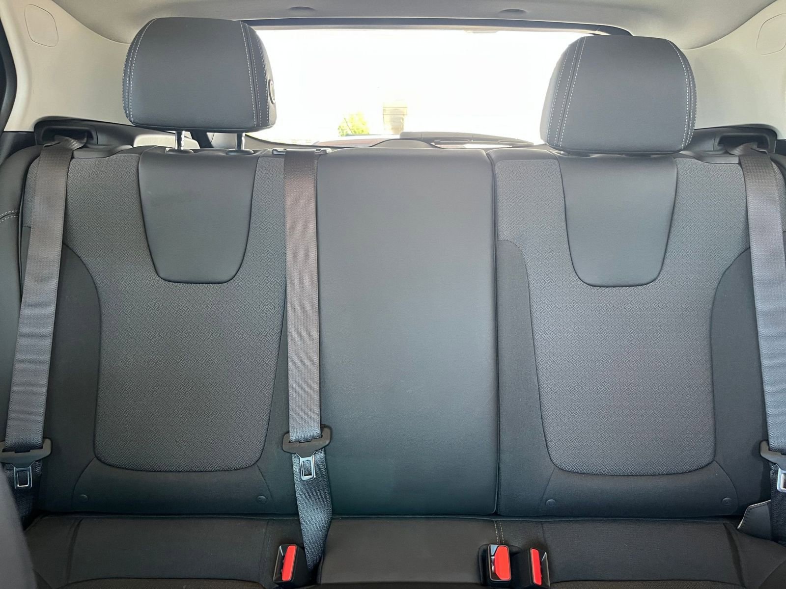 Used 2025 Buick Encore GX Preferred image 37