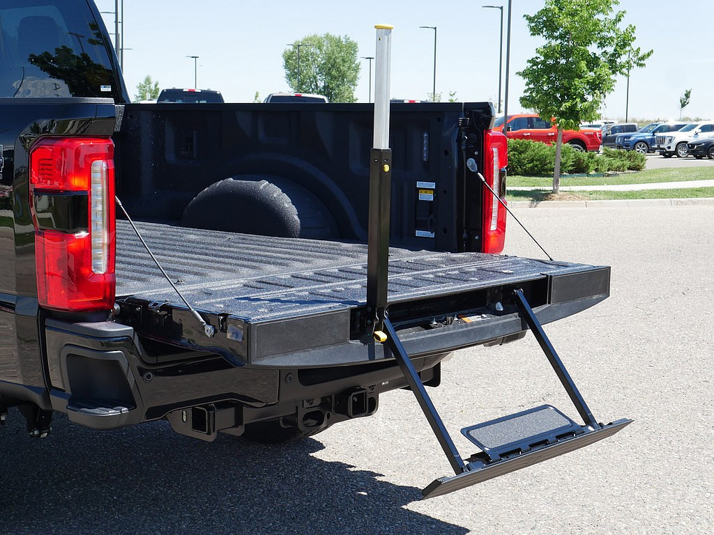 New 2026 Ford F350 Lariat w/ Black Appearance Package AWD/4WD image 44