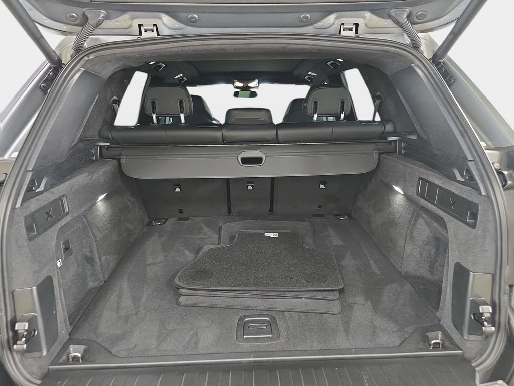 Certified 2025 BMW X5 M Competition w/ Executive Package image 30