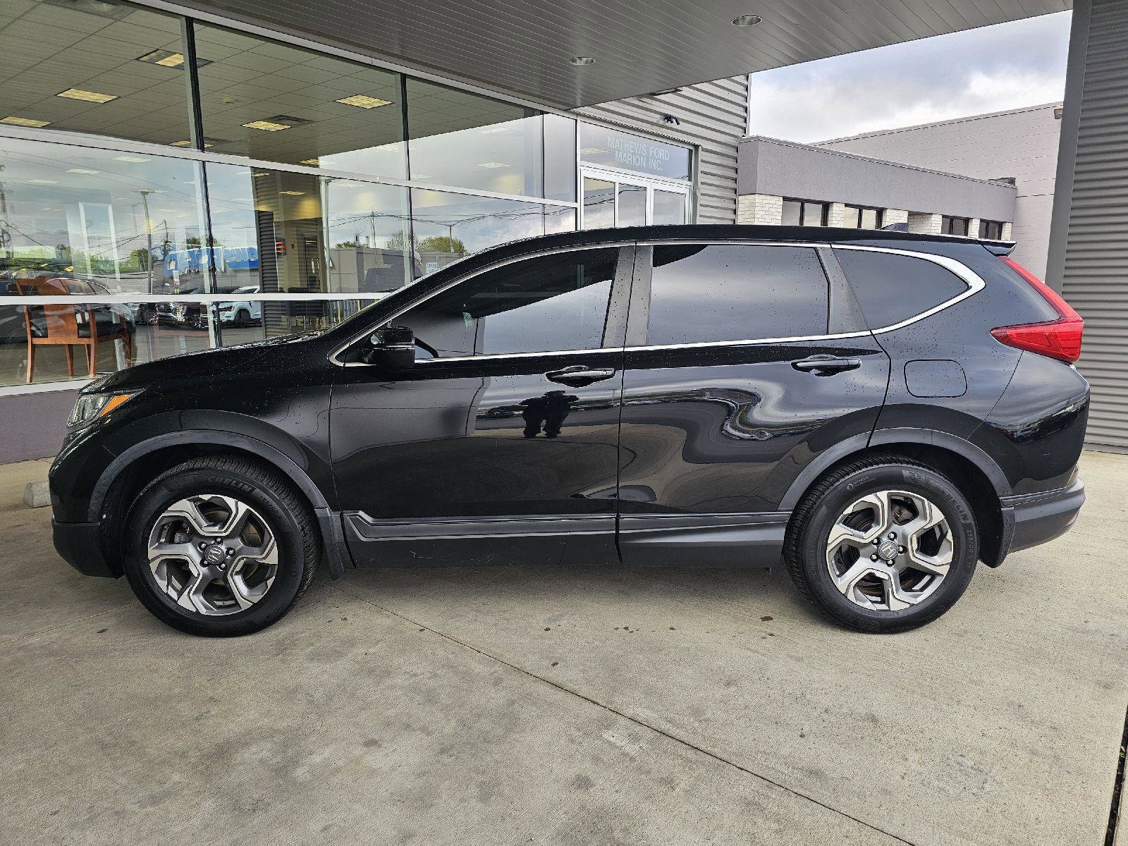 Used 2017 Honda CR-V EX-L image 2
