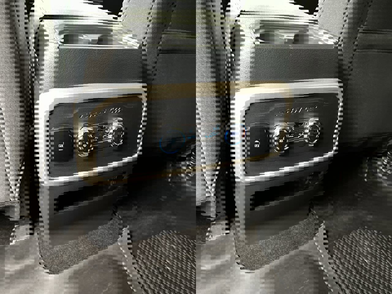 Used 2022 Ford Expedition XLT image 13