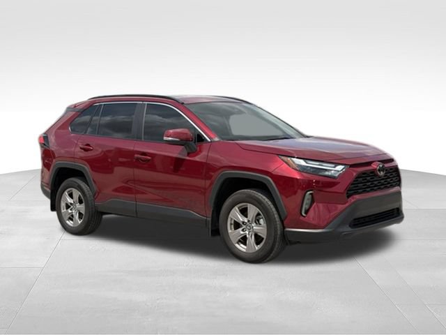 Used 2025 Toyota RAV4 XLE FWD image 2