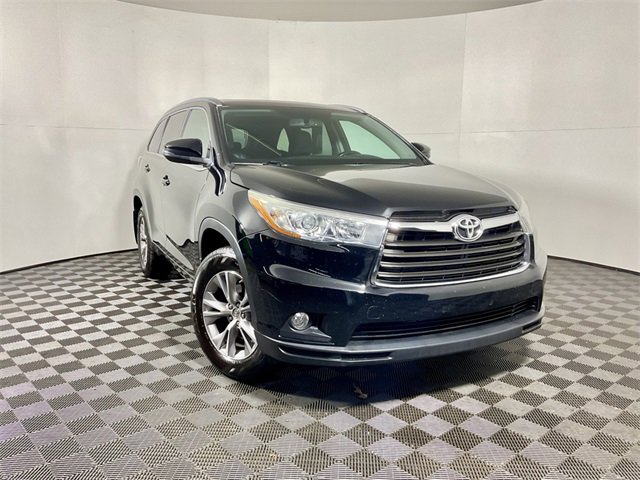 Used 2015 Toyota Highlander XLE image 1