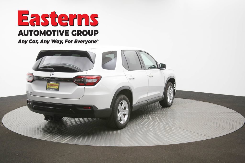 Used 2023 Honda Pilot LX image 40