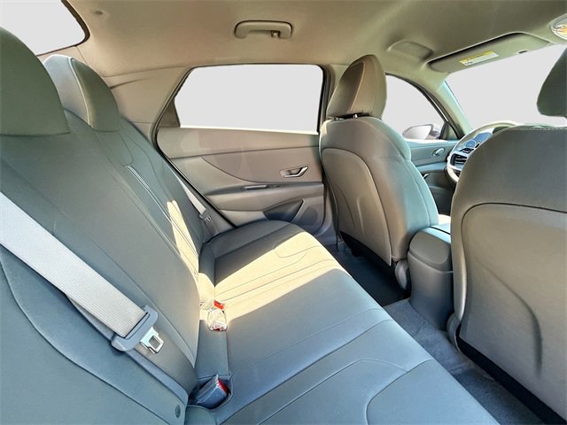 Used 2023 Hyundai Elantra SEL w/ Convenience Package image 25