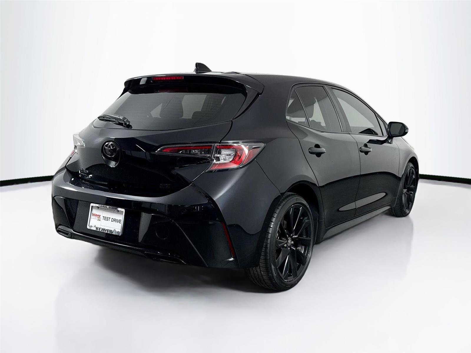 Used 2022 Toyota Corolla SE image 2