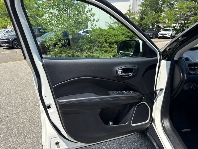 Used 2019 Jeep Compass Limited w/ Safety & Security Group AWD/4WD image 35