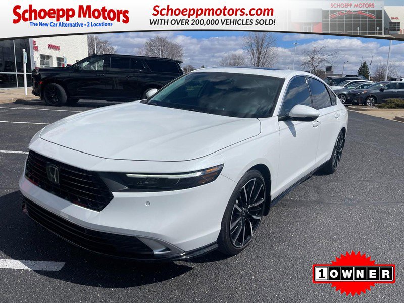 Used 2024 Honda Accord Touring image 1