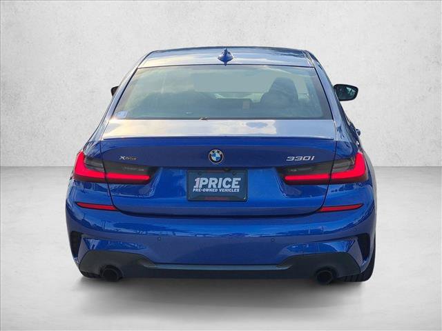Used 2022 BMW 330i xDrive Sedan w/ M Sport Package AWD/4WD image 7
