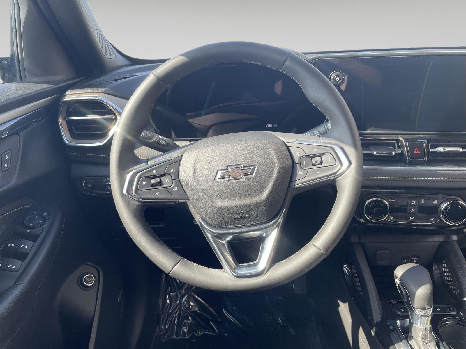 Used 2025 Chevrolet TrailBlazer ACTIV w/ Convenience Package image 18