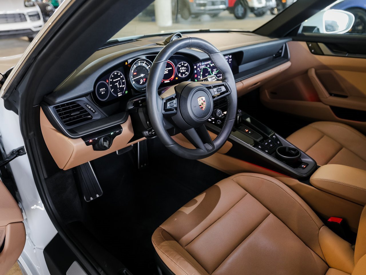 Certified 2022 Porsche 911 Carrera image 4