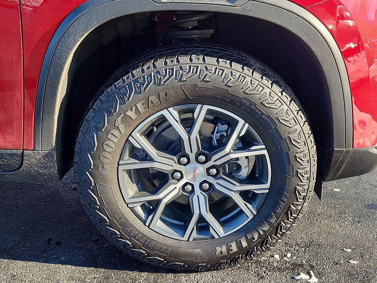 Used 2025 GMC Acadia AT4 image 8