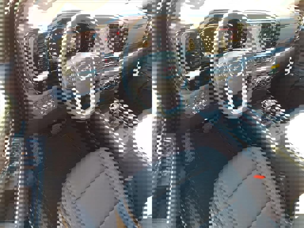 New 2026 GMC Sierra 1500 SLT w/ SLT Premium Package image 10