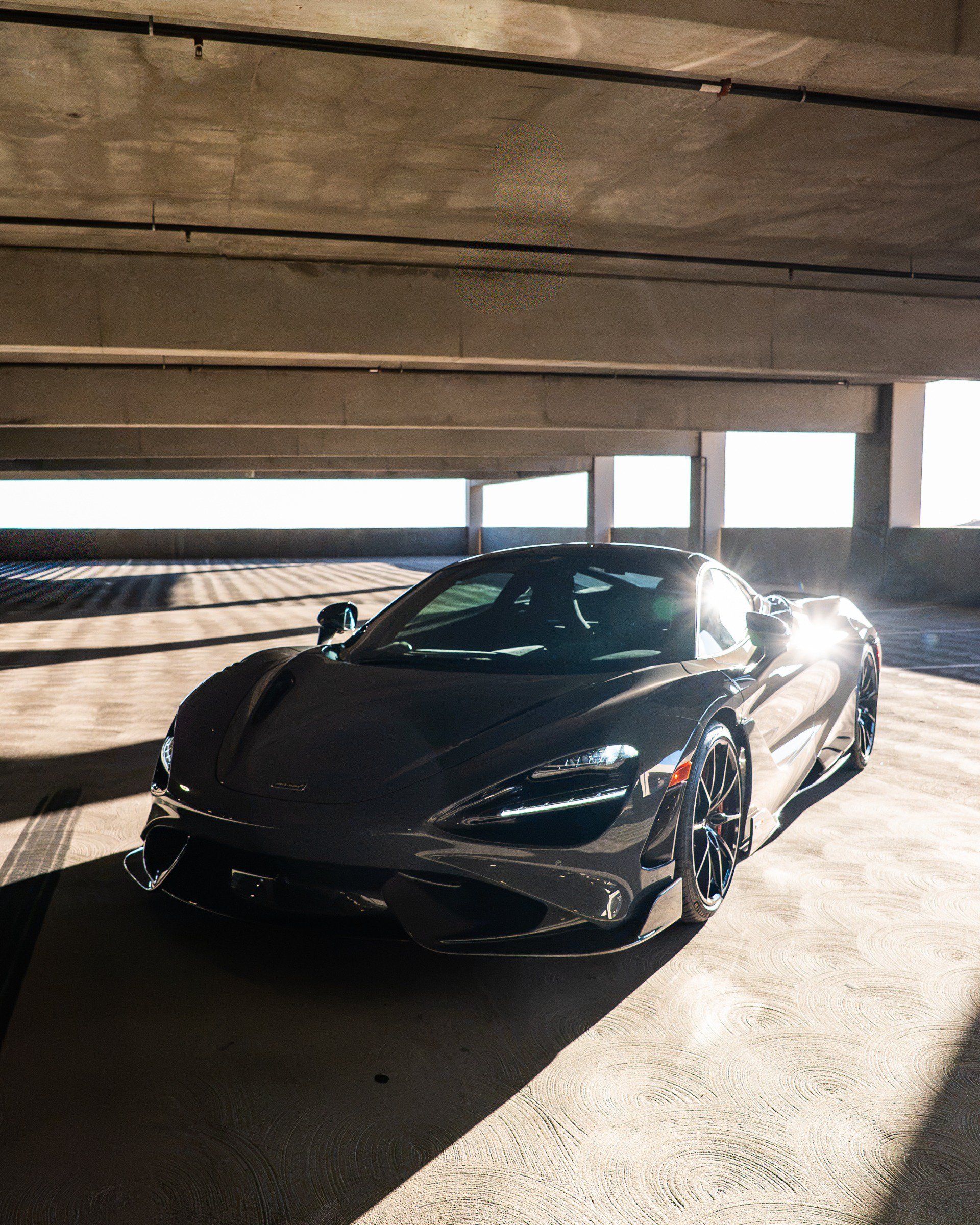 Used 2021 McLaren 765LT RWD image 13
