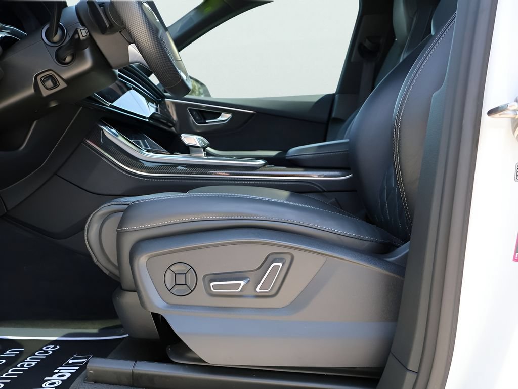 Used 2022 Audi SQ7 Prestige AWD/4WD image 39