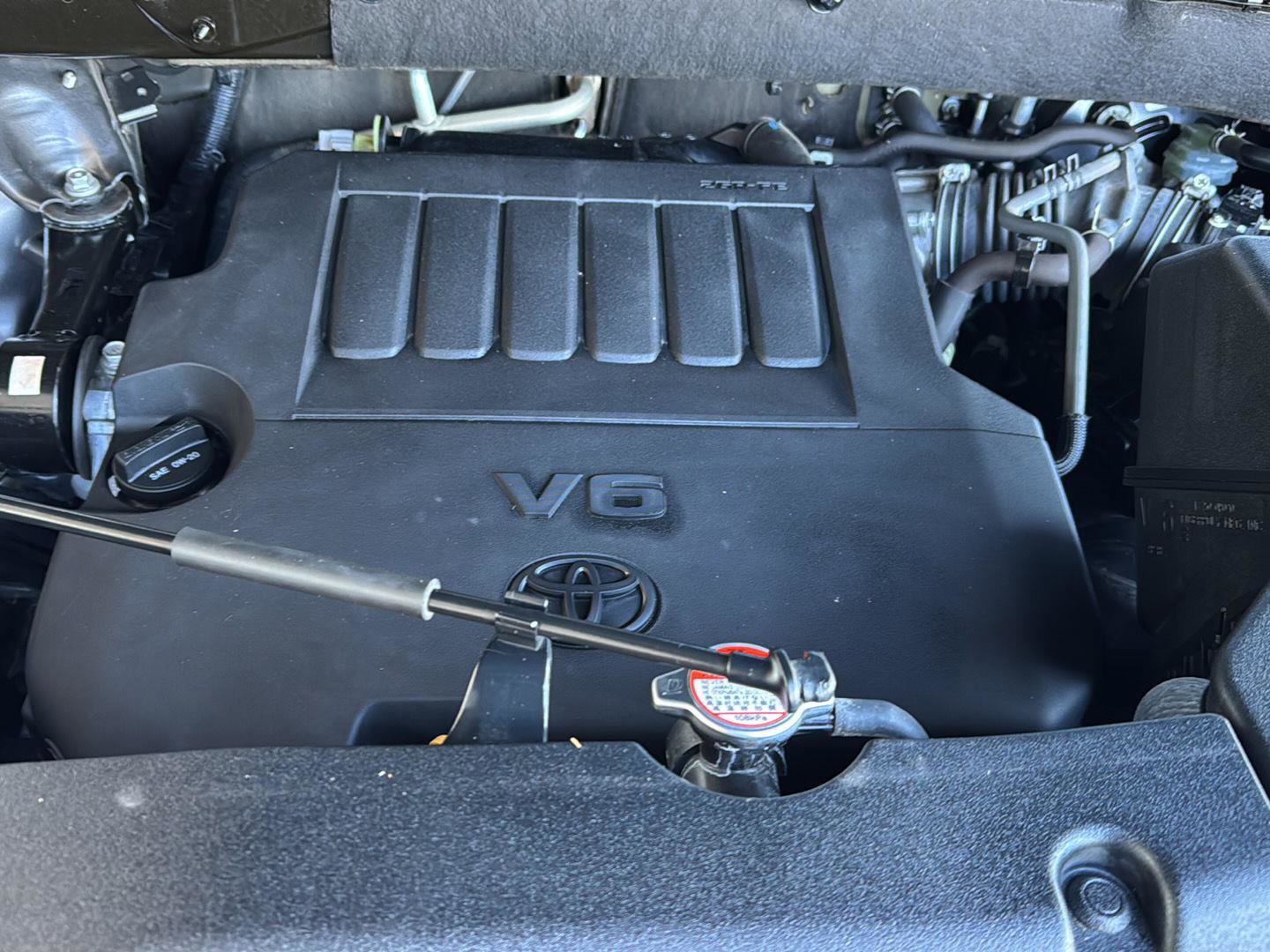 Used 2016 Toyota Highlander XLE image 32