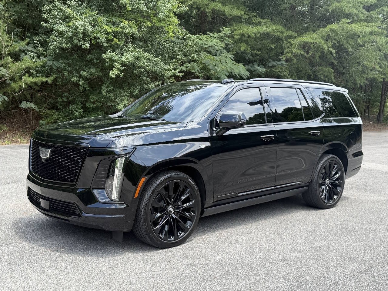Used 2026 Cadillac Escalade Platinum Sport w/ LPO, ONYX Package AWD/4WD image 1