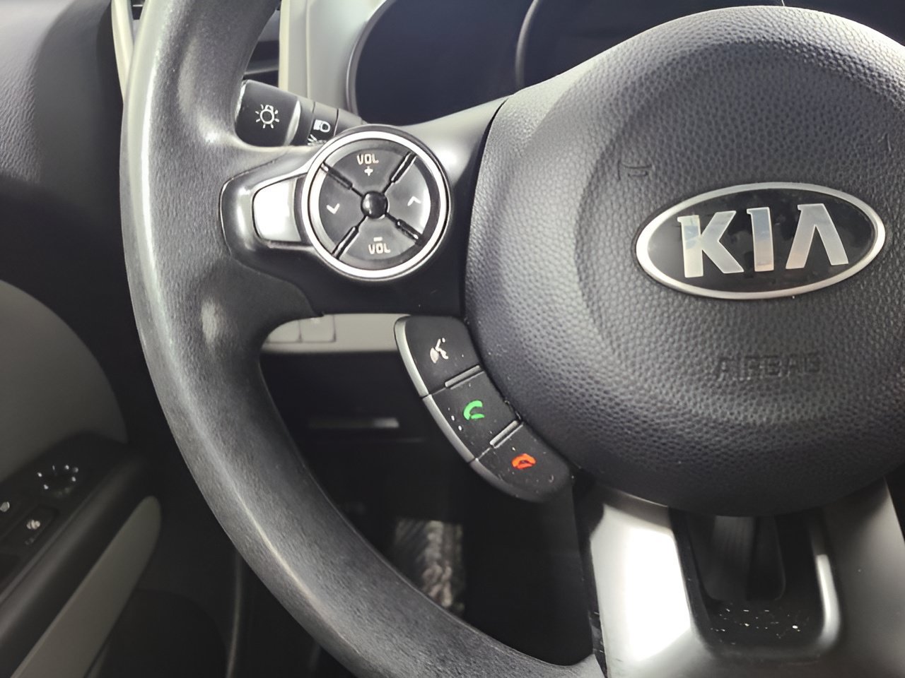 Used 2014 Kia Soul + FWD image 22