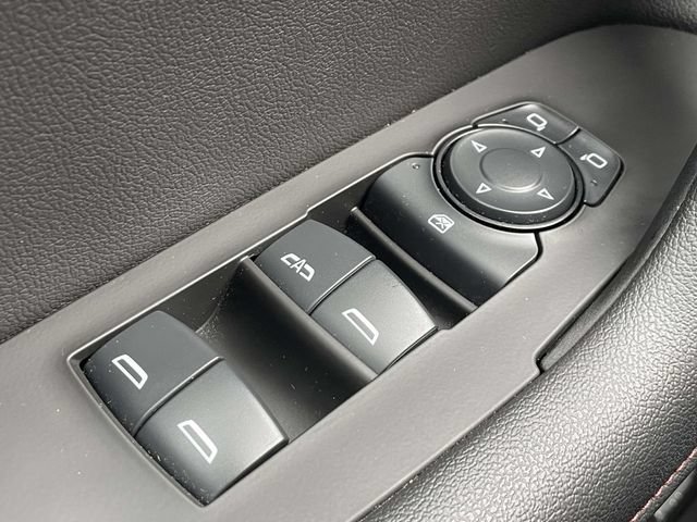 Certified 2025 Chevrolet Blazer RS w/ Enhanced Convenience Package AWD/4WD image 35
