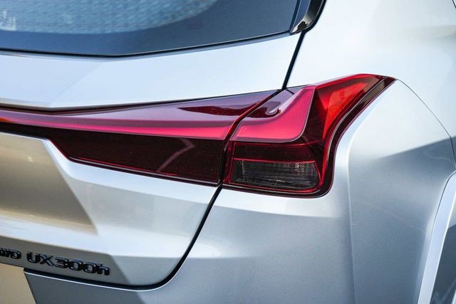 New 2026 Lexus UX 300h AWD image 8