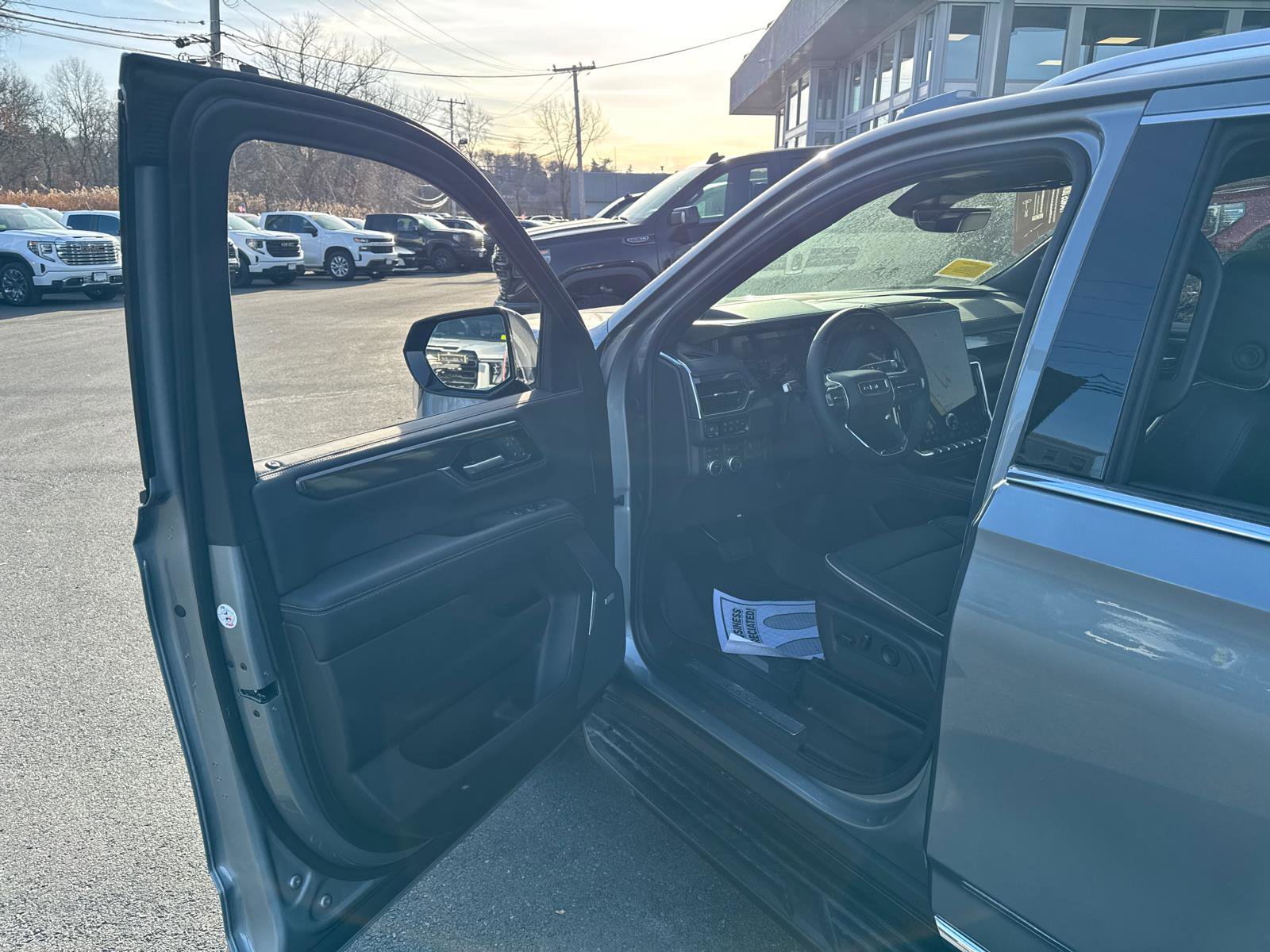 New 2026 GMC Yukon XL Elevation w/ Elevation Premium Package image 11