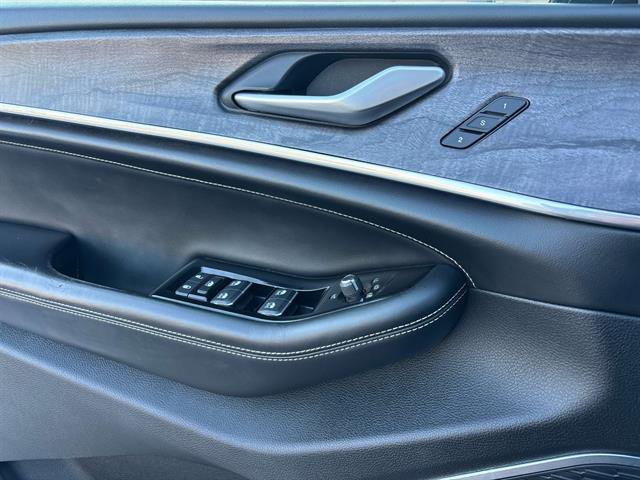 Certified 2023 Jeep Grand Cherokee Overland image 8