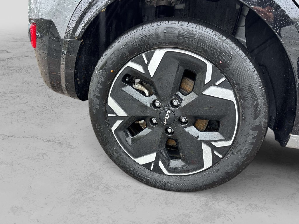 Used 2024 Kia Niro Wind FWD image 32