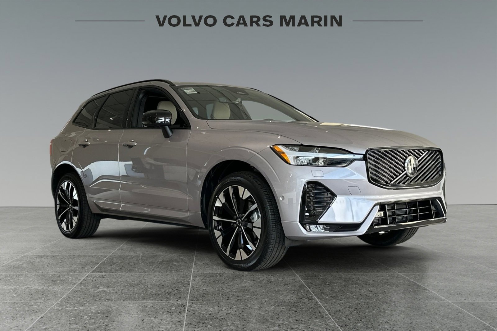 New 2026 Volvo XC60 B5 Plus w/ Climate Package image 9