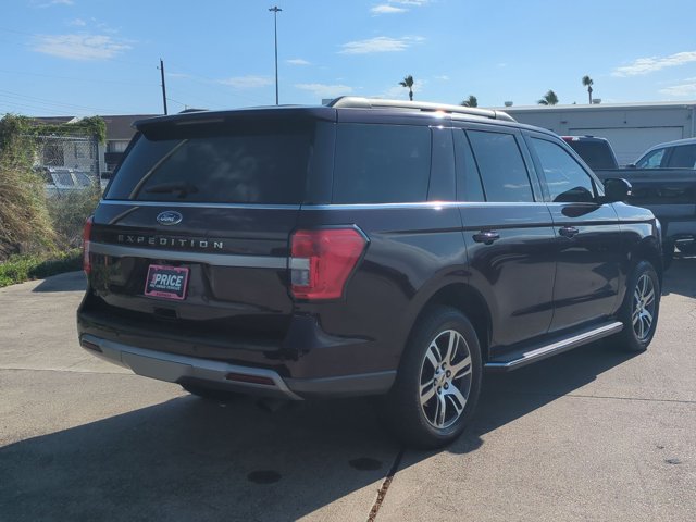 Used 2023 Ford Expedition XLT RWD image 5